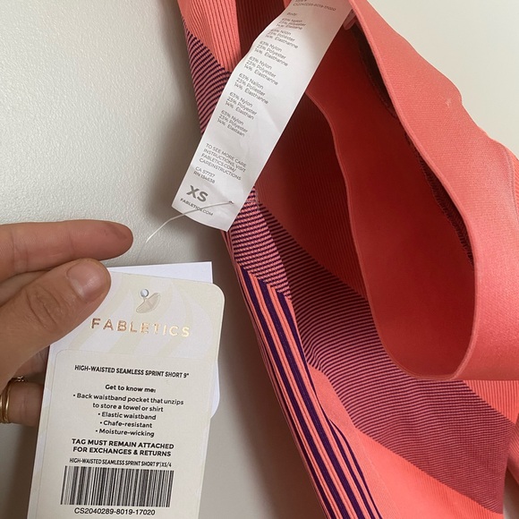 Fabletics Ultra High-Waisted Seamless Sprint Short - Picture 5 of 10